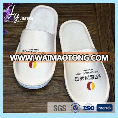 Fashion indoor slipper home slipper with embroidery logo